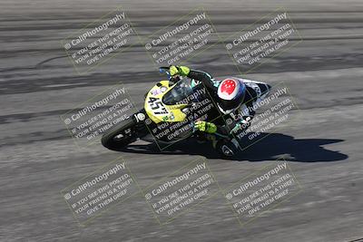 media/Jan-16-2026-CVMA Friday Practice (Fri) [[6f2bf47531]]/5-Racer 4-Trackday1/Session 2 (Bowl)/